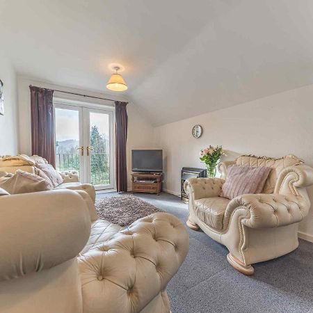 Pass The Keys Comfortable 3 Bed In Central Bowness With Parking Уиндермер Екстериор снимка