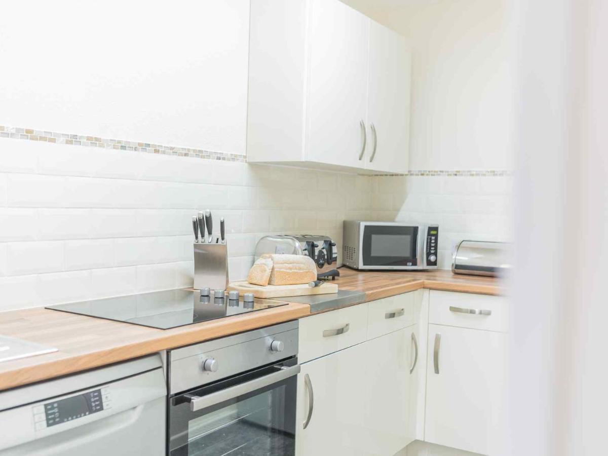 Pass The Keys Comfortable 3 Bed In Central Bowness With Parking Уиндермер Екстериор снимка